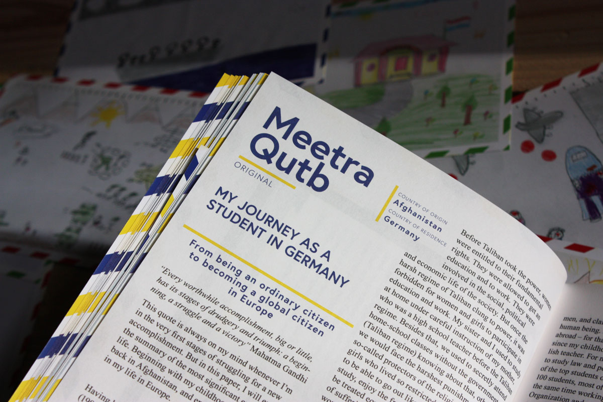 LetterstoEurope-Bookdesign-Buchgestaltung-Cover-GefluechteteFrauen-02 Im Buch ist es schnell möglich zu sehen, wo die erzählende Frau herkommt und wo sie momentan wohnt.