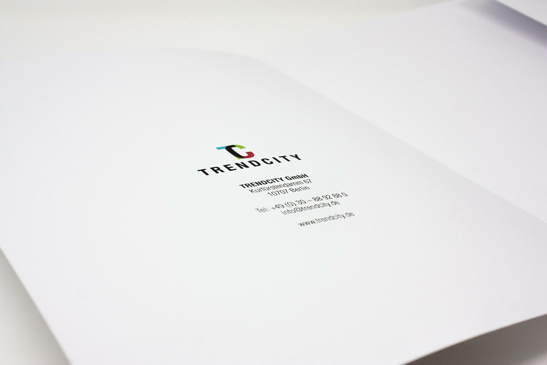 Praesentationsmappen-trendcity-immobilien-formlos-corporate-design-print-3